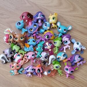Unlisted LPS lot Of Pets